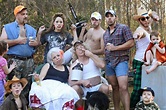 FUNNIEST family photo's ever. LOVE HER and her blog. | Funny family ...
