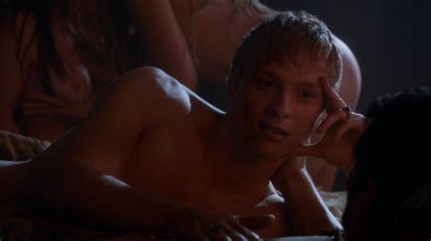 Omg He S Naked Will Tudor Bares All On Game Of Thrones Omg Blog