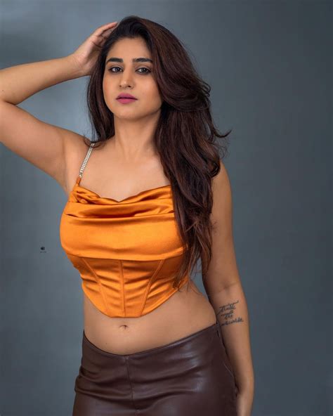 Varshini Sounderajan Latest Hot Photos Raises Heat On Internet పొట్టి బట్టల్లో వర్షిణి రచ్చ