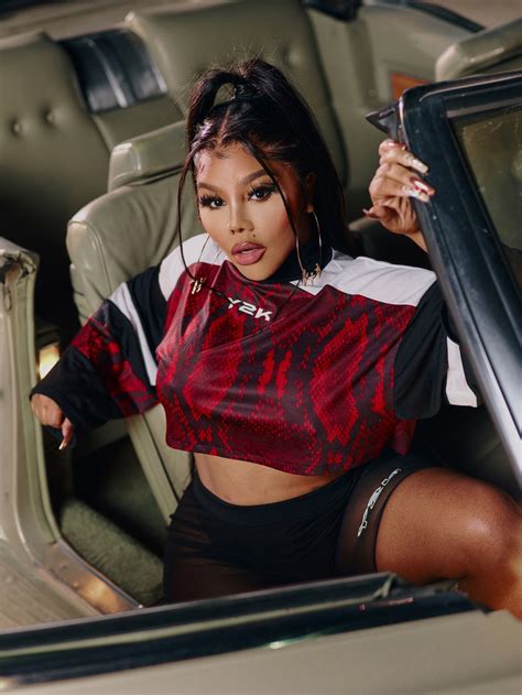 Lil' Kim drops sexy new clothing line for PrettyLittleThing