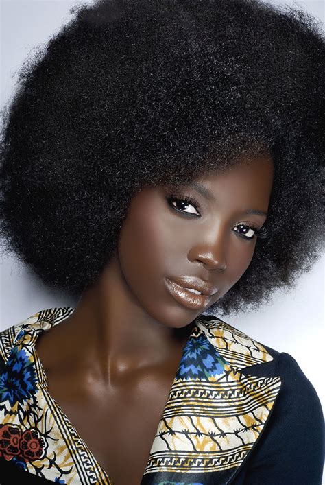 Retour Aux Cheveux Naturels Chez Les Femmes Noires Biblond Pour Les Coiffeurs