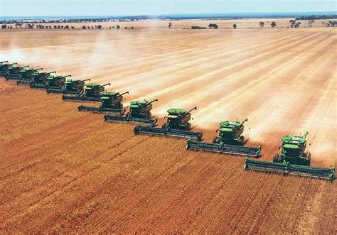 Aussie grain giant puts mega farm up for sale | The Western Producer