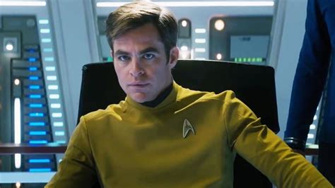 Chris Pine Talks Star Trek Thinks It Would Be So Cool To Play Kirk Throughout His Career