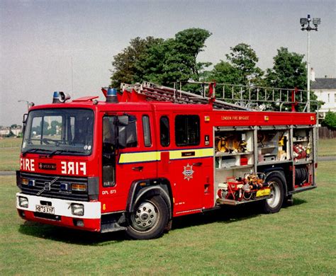 Fire Engine Vs Fire Truck Uk Kathern Chism