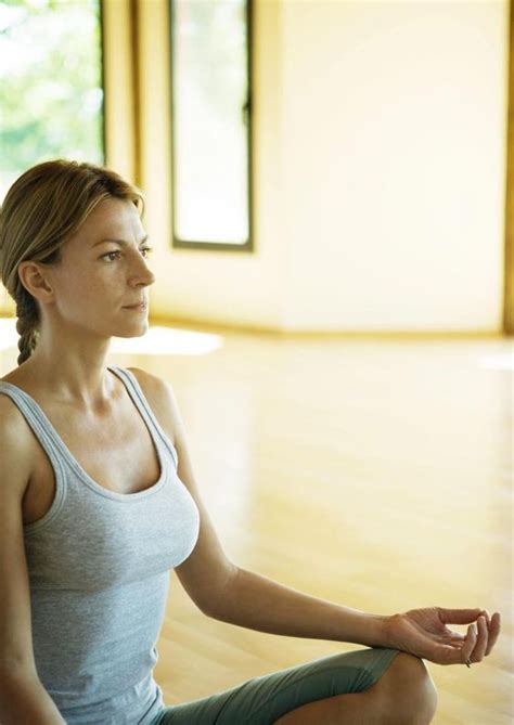 putting a mindfulness practice into practice can be challenging elisha goldstein looks at five