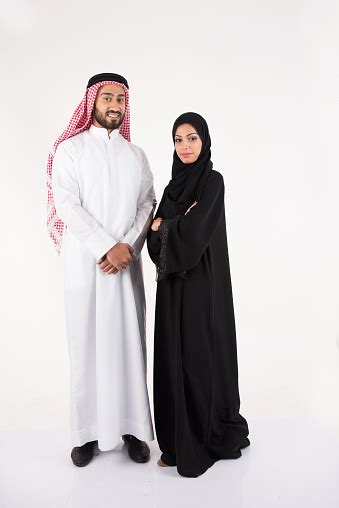 Arab Muslim Couple In Traditional Dress Stock Photo Download Image