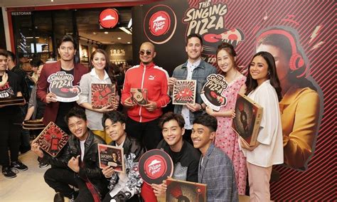 About us mengenal pizza hut csr. Pizza Hut Malaysia introduces 'The Singing Pizza ...