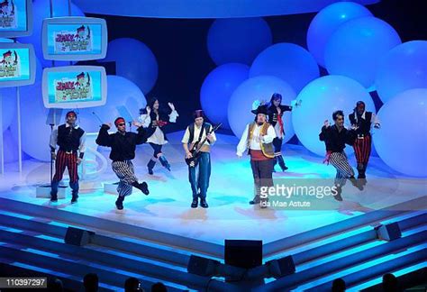 Disney Channels Worldwide Photos And Premium High Res Pictures Getty