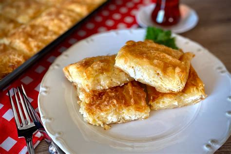 Hazır Yufkadan Kolay Börek Tarifi Nasıl Yapılır Resimli Anlatım