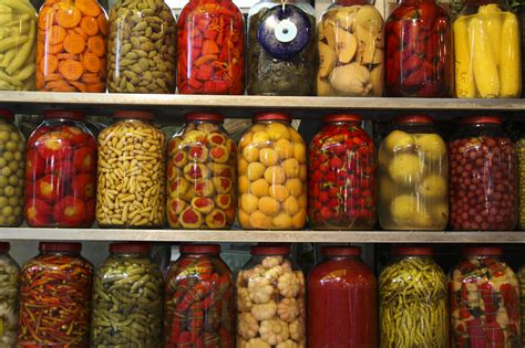 Is macro foods right for me? Dangers of Eating Canned Food (and How to Reduce The Risks)