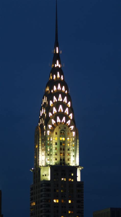 Filechrysler Building At Night Wikimedia Commons