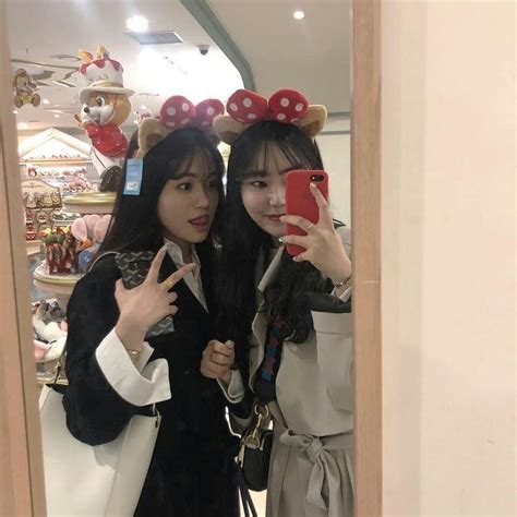 Pin By 𝕶𝖊𝖓𝖓𝖆 𝕽𝖆𝖊 On ˗ˏˋ Friends ˎˊ˗ Ulzzang Girl Pretty