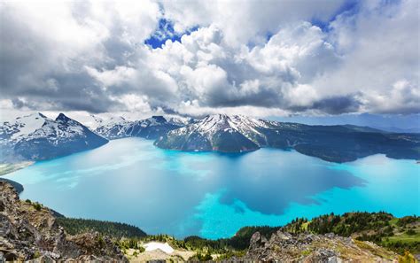 Everything Tourists And You Need To Know About Garibaldi Lake