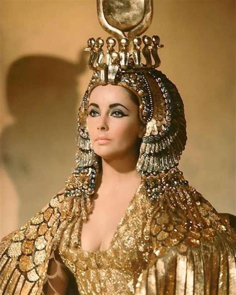 The Secrets Behind Elizabeth Taylors Golden Dress In Cleopatra The