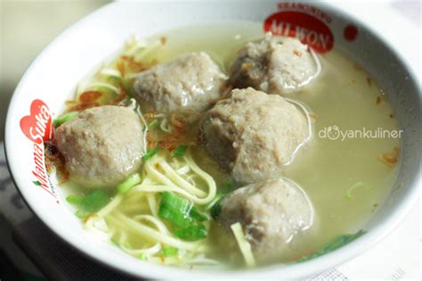 Resep sop tulang sapi yang bening dan gurih. Sup Tulang Sum Sum Enak Di Purwokerto / Anda dapat ...