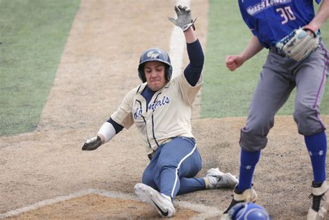 Baseball Takes Series Over Umass Lowell In Walk Off Win Sunday The Gw Hatchet