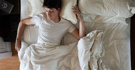 8 Causes Of Night Sweats What Are Night Sweat A Sign Of