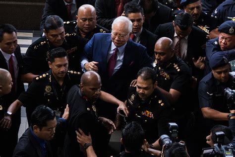 Malaysia 1mdb Scandal Ex Pm Najib Razak Arrested Sbs News