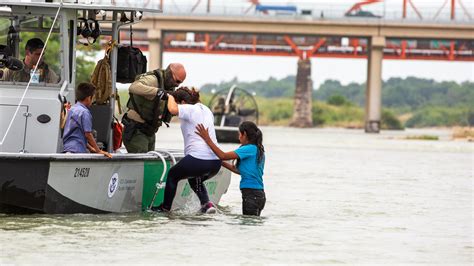 Photo Of Drowned Migrants Captures Pathos Of Those Who Risk It All