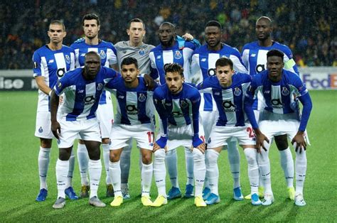 Create and share your own fifa 21 ultimate team squad. FC Porto Players Salaries 2021: Weekly Wages & Highest ...