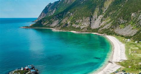 Mulai dari gambar alam, gunung, pantai, laut, sungai yang sangat indah, mudah daftar isi artikel. Gambar Pemandangan Gunung Laut - Sempoa Dunia