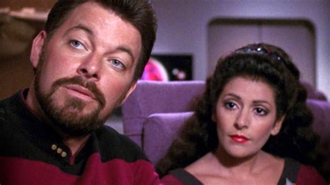 Star Trek The Next Generation Almost Cut Riker And Troi Romance