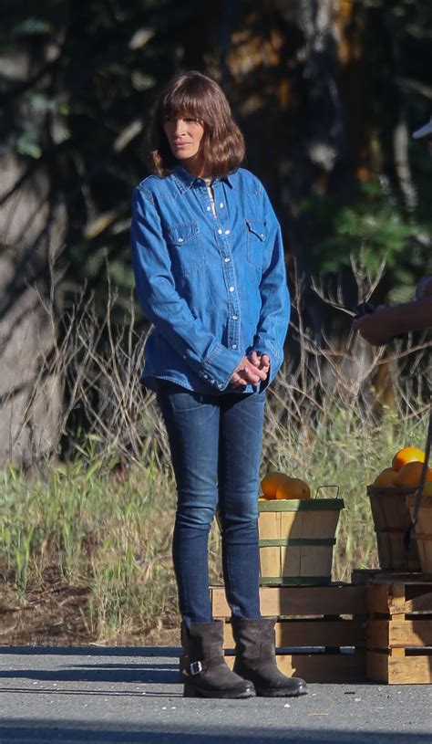 Julia Roberts Filming Homecoming 23 Gotceleb