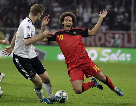 Calciomercato roma will not take part in the retreat in portugal: La Roma su Witsel, il centrocampista lascerà il Benfica ...
