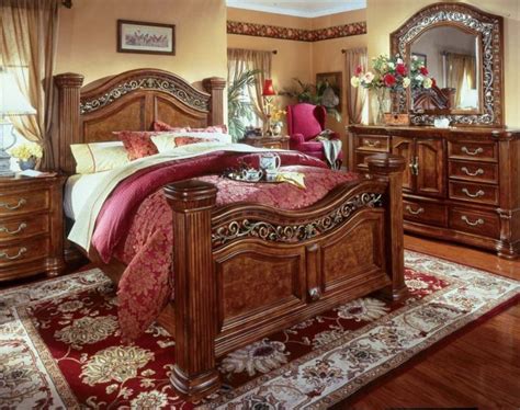 Small master bedroom ideas with king size bed. Wynwood Cordoba Burnished Pine King Size Mansion Bed ...