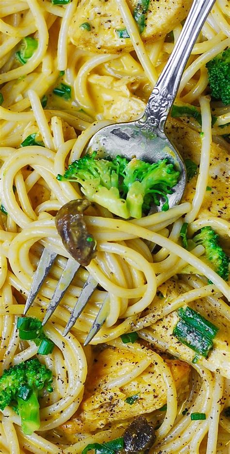 Chicken and broccoli make for a satisfying pasta sauce and the garlic chips add crunch and flavor. Chicken Broccoli Spaghetti with Golden Mushroom Sauce ...