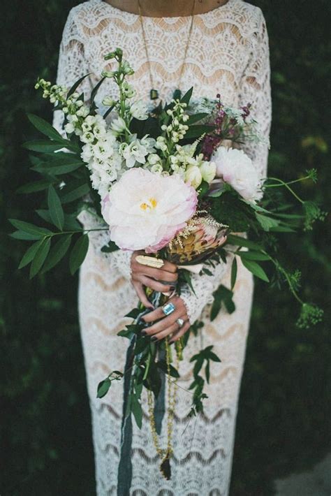 Mountain Wedding Ideas We Love Modwedding Bohemian Wedding Bouquet