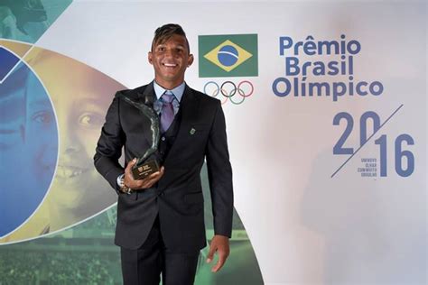 Os maiores medalhistas são estados unidos, china e coreia do sul. Isaquias Queiroz e Rafaela Silva conquistam o Prêmio ...