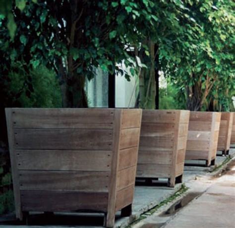 Diy Large Planters For Trees Incredible Planter Box Out Of Diy Wood