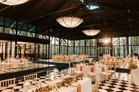 Shepherd's Hollow Golf Club | Rehearsal Dinners, Bridal Showers