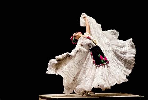 Happenings Ballet Folklórico De México De Amalia Hernández