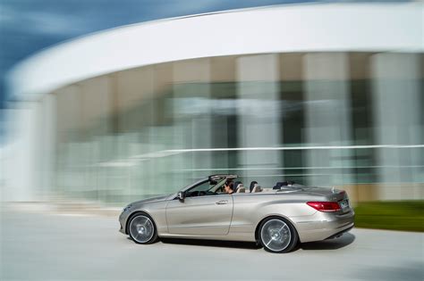 Although we always recommend shopping around first before deciding on a new car, we'd find it hard to fault you for. Review, prices, spec for 2014 Mercedes E400 CabrioletMotoring Middle East: Car news, Reviews and ...