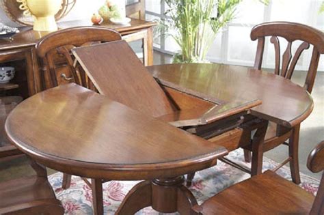 Pin By Kristine Logue On Kitchens Expandable Dining Table Round