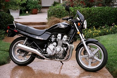 Descubre la mejor forma de comprar online. 2002 Honda CB750 Nighthawk - Moto.ZombDrive.COM