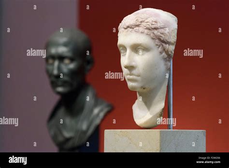 Cleopatra Head Berlin Hi Res Stock Photography And Images Alamy