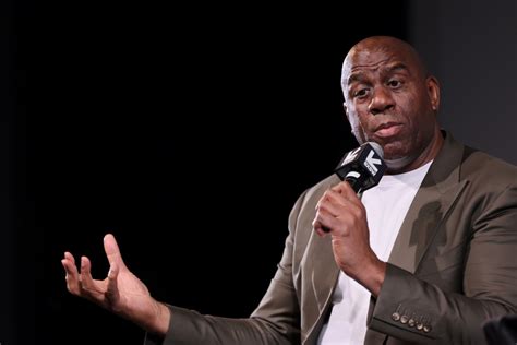 Magic Johnson Reflects On Howard Sterns Racist Interview With Him From