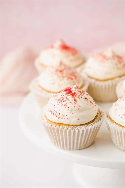 Victoria Sponge Cupcakes Quick And Easy Recipe Amy Treasure