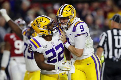 College Football Bowl Projections Lsu Chooses Peach Bowl