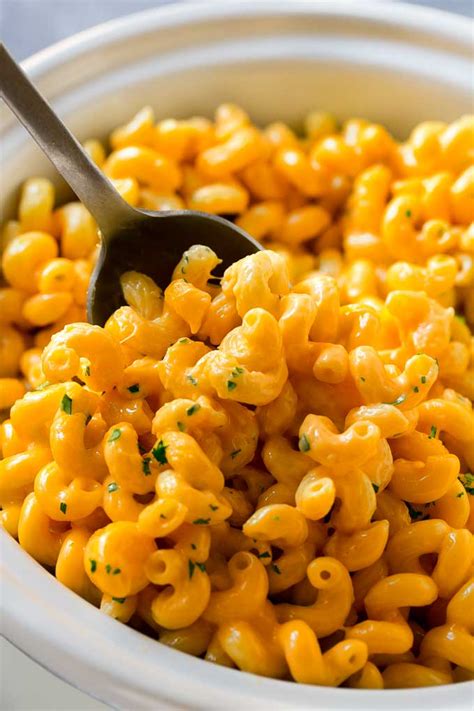 Owner robbie montgomery, who opened sweetie pie's in 1997, shares her mac and cheese recipe. Slow Cooker Mac and Cheese - Dinner at the Zoo