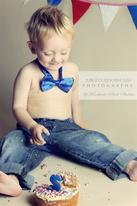 Activities for 2 year olds tips: Baby boys Birthday. 2 Years Old | Birthday photography ...