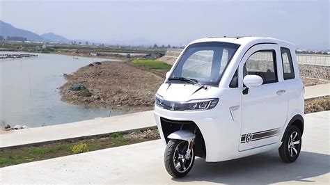 Design New Energy Fully Enclosed Electric Tricycles Hot Selling New Car