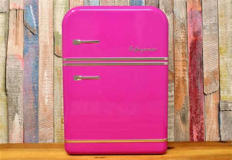 Check spelling or type a new query. 5 Kulkas Portable (Mini Fridge) dengan Harga Terjangkau ...