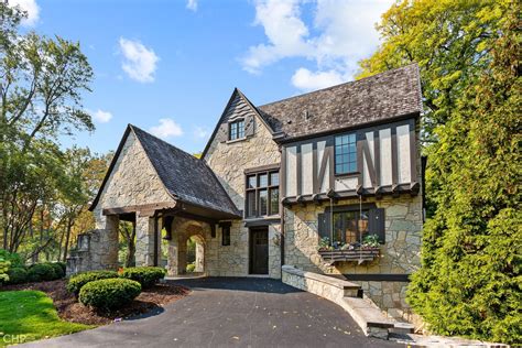 The Most Hinsdale Looking House In Hinsdale Chicago Magazine