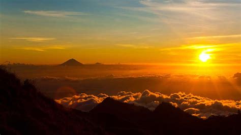 Mendaki Gunung Batur Untuk Pemula Dan Menikmati Indahnya Sunrise