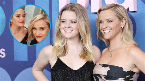 Twinning Reese Witherspoon And Daughter Ava Look Identical In Girls