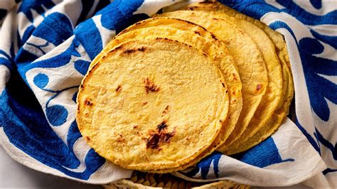 Perfect Corn Tortillas From A Mexican Chef Youtube